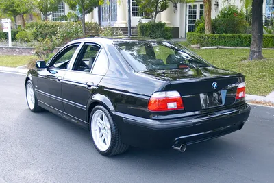 18-летний BMW M5 продали за рекордные 15 миллионов рублей. И вот почему —  Motor
