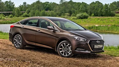 Refreshing or Revolting: Hyundai Sonata vs. Hyundai i40 sedan