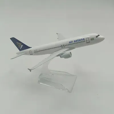 Интернет магазин Эйр Астана. Модель самолёта Embraer 190 ( 1:100)