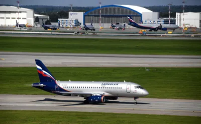 Поставку одного из новых российских самолетов перенесли на несколько лет |  Госэкономика