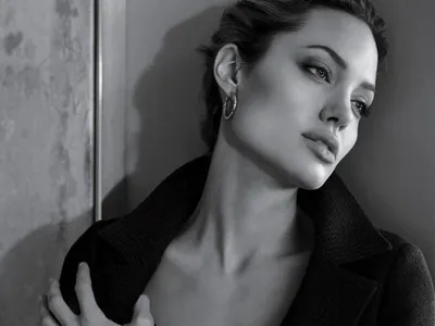 Изысканные изображения: Анджелина Джоли в формате 4K