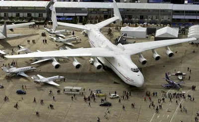 Антонов АН-225, самый большой в мире самолёт, приземлится в четверг в  аэропорту Мирабель - Лента новостей :: Наша Газета | Montreal LIVE. Новости  Монреаля, Квебека и Канады.