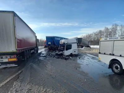 Сорвало кабину: На М-5 в Самарской области в аварии грузовиков погиб  человек | 25.11.2023 | Тольятти - БезФормата
