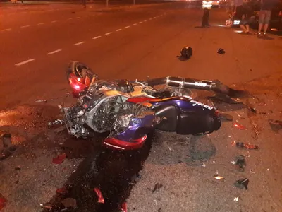 Призраки скорости: необычные фотографии мотоциклетных катастроф
