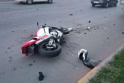Фотк аварий с мотоциклами: захватывающие кадры