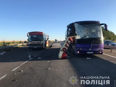 В Одессе из-за столкновения рейсового автолюкса с легковушкой образовалась  автопробка (фото) | Интернет-газета \"Топор\"