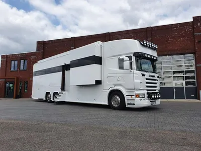 Дом на колесах - автодом на базе Scania (Скания) для жилья, фото трейлера