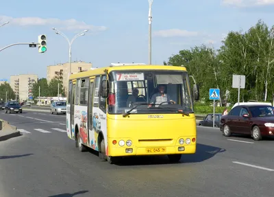Эталон выпустит первый в Украине электробус и новую туристическую модель