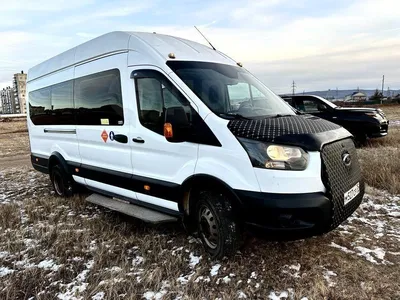 Заказ микроавтобуса Ford Tranzit tourist new с водителем в Новосибирске |  Royal Cars