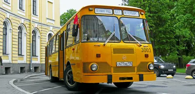 В Петербурге уже год горят лазурные автобусы! Почему так происходит? Что  говорят власти, эксперты и сами водители? | Sobaka.ru