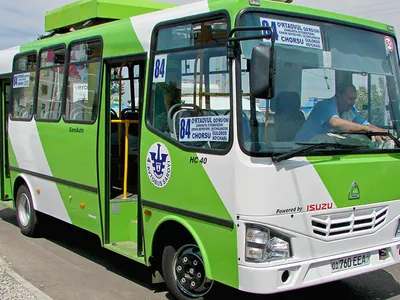 На столичных маршрутах появятся 15 новых автобусов Isuzu