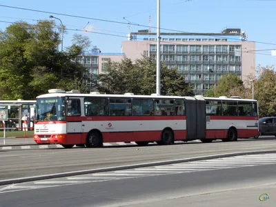 Mongolian Visuals - \"Кароса автобус төв шуудангийн урд\" (2015 он) \"Karosa  bus at Central Post office intersection\", 2015 Зурагчин/Photographer:  Б.Бат-Оргил/Bat-Orgil Battulga ©2015 Source: @batorgilb | Facebook