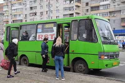 В Курске водителям городских автобусов обещают зарплату в 125 тысяч рублей  » 46ТВ Курское Интернет Телевидение