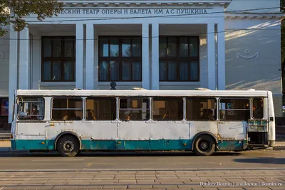 Пригородный автобус ЛиАЗ-5256 (буклет) — Энциклопедия нашего транспорта