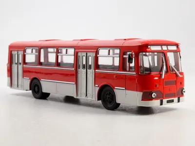 ЛиАЗ-677М – наш любимый городской автобус из СССР с булькающей