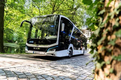 Автобус Van Hool в аренду с водителем в Москве по НИЗКОЙ цене - компания  1001 bus