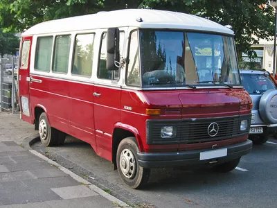 Автобус Мерседес-Бенц (Mercedes-Benz) Intouro