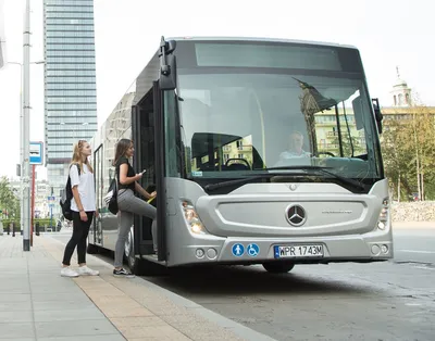 Новый городской автобус Mercedes-Benz Conecto - КОЛЕСА.ру – автомобильный  журнал