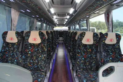 Аренда автобуса Neoplan N122 - схема рассадки пассажиров, фото - Валеокарс