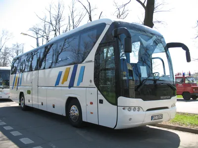File:Neoplan Tourliner in Kraków.jpg - Wikimedia Commons