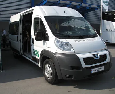 Автобусы Peugeot купить - цены на микроавтобус Пежо боксер в Нижнем  Новгороде