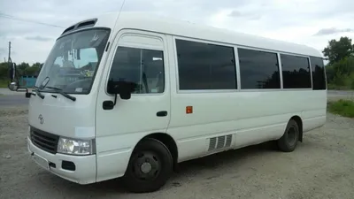 Автобус Toyota Coaster