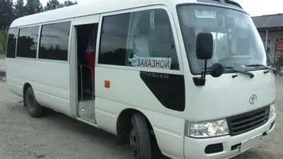 Автобус Toyota Coaster