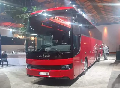 Новый туристический автобус Van Hool T-cерии удивил дизайном и комфортом –  Автоцентр.ua