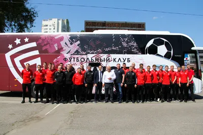 В Сети показали красочный автобус Мерседес для футбольных команд 1974 года