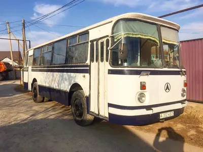 ЛиАЗ-677 – один из самых популярных городских автобусов в СССР и России
