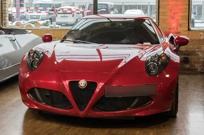 Обзор автомобиля Alfa Romeo 33 Quadrifoglio Verde 905-й серии. — DRIVE2