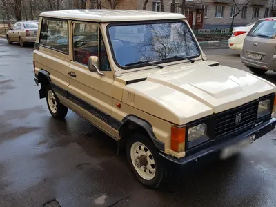 В Гомеле выставили на продажу раритетный румынский автомобиль «почти как у  Чаушеску». Сколько стоит?