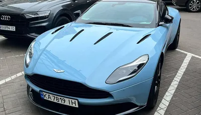 Крутой Aston Martin за 16 млн рублей сфотографировали в Воронеже