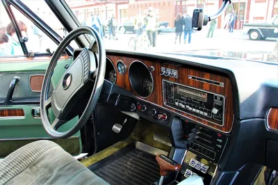 Аренда ГАЗ 13 «Чайка» 1969 черный с водителем в Москве, цена от 5000 р/ч