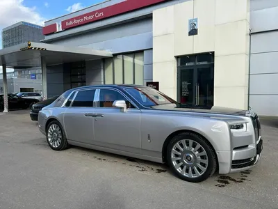 AUTO.RIA – Для Rolls-Royce Phantom представили новую спецификацию Limelight