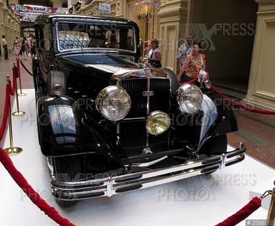 Календарь авто 2005 реклама автомобиль Horch-853 — покупайте на Auction.ru  по выгодной цене. Лот из Москва, Москва. Продавец Евилмеродах. Лот  22660728415821