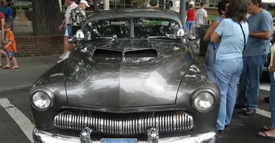 Три Shelby Cobra показывают, как прекрасен может быть голый неокрашенный  кузов! — DRIVE2
