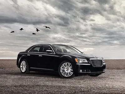Компания Chrysler показала мощнейшую версию седана 300 — она набирает 100  км/ч за 4,3 секунды - читайте в разделе Новости в Журнале Авто.ру
