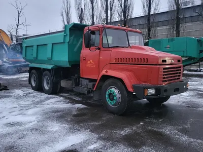 Бортовой грузовой автомобиль общего назначения (6Х4) КрАЗ-257Б1. Автоистория