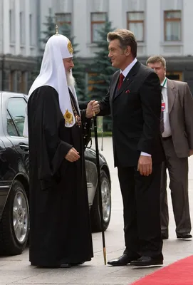 Патриарх Кирилл призвал священников пересесть на дешевые машины :: Autonews