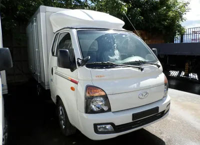 Купить грузовой промтоварный фургон Hyundai Porter 2