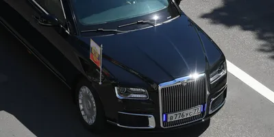 Лимузин Путина\": на каком авто приехал президент России в Акорду (фото)