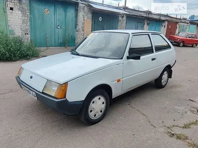 Капсула времени: в Украине обнаружена 20-летняя Таврия в состоянии нового  авто (фото)