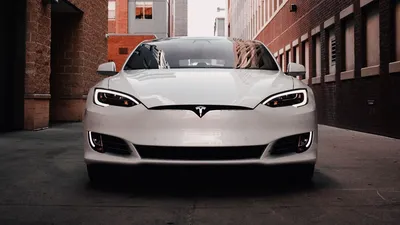 Файл:Tesla Model S 02 2013.jpg — Википедия