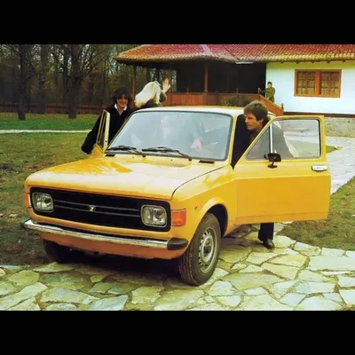 НЕИЗВЕСТНАЯ ЧЕРНОГОРИЯ 🚘 on Instagram: \"В этот день в 1985 году с  конвейера завода в Крагуевце сошла последняя Zastava 750, более известная  как Фича 🚘 А первая машина была выпущена 18 октября