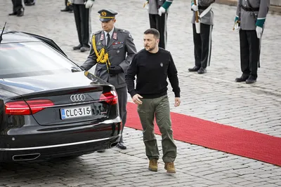 Покушение на помощника президента Украины Зеленского расстреляли автомобиль  Шефира. - YouTube