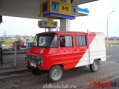 В Украине продают необычный самодельный восьмиместный фургон