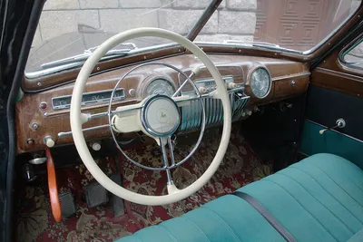 Ретро ЗИМ год: 1956 цена euro, купить автомобиль в компании РетроЛегенда