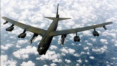 Бомбардировщики B-52 прослужат США еще 23 года - Korrespondent.net