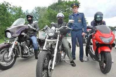 Быстрые, смелые, неустрашимые: байкеры на спортивных мотоциклах